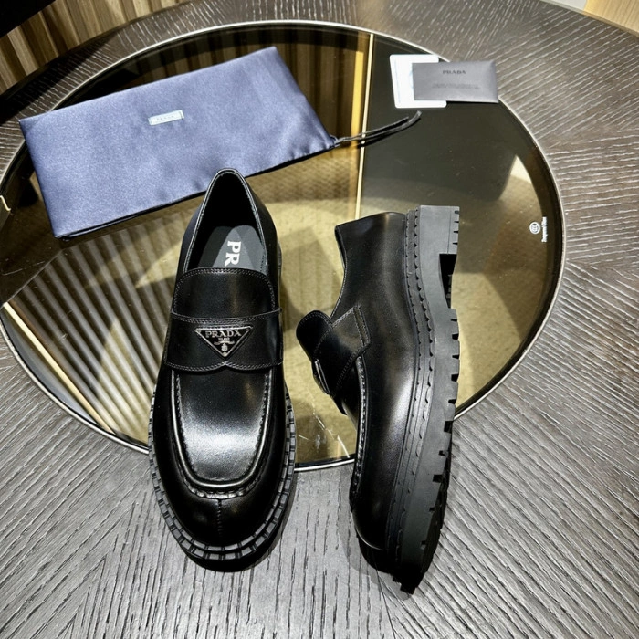 PR0DA LOAFERS