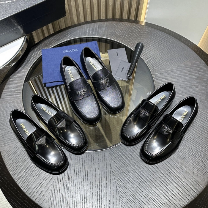 PR0DA LOAFERS