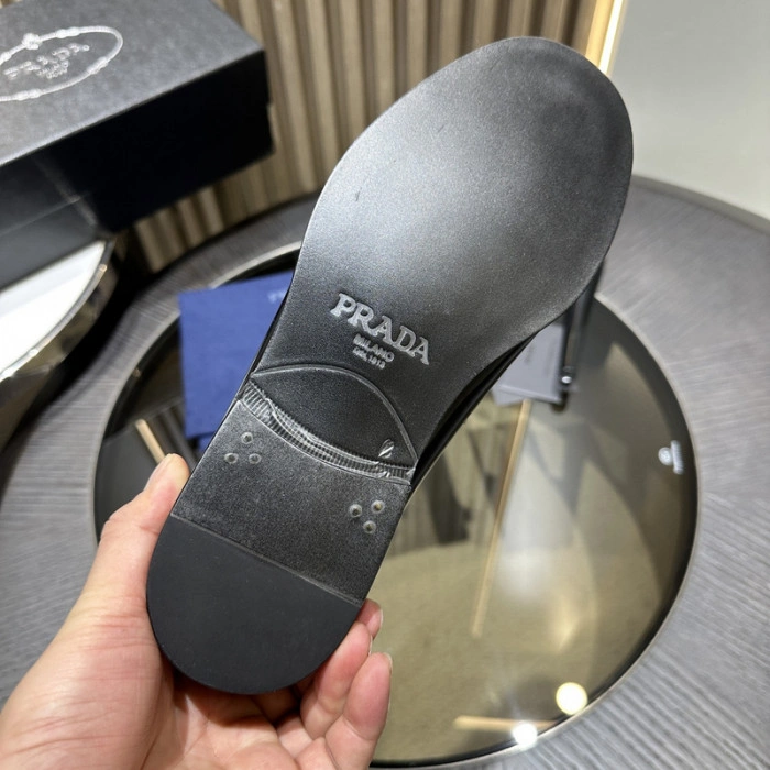 PR0DA LOAFERS