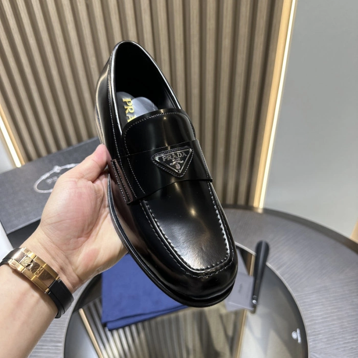 PR0DA LOAFERS