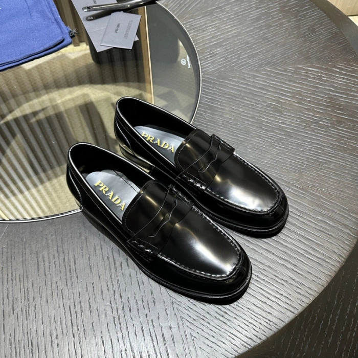 PR0DA LOAFERS