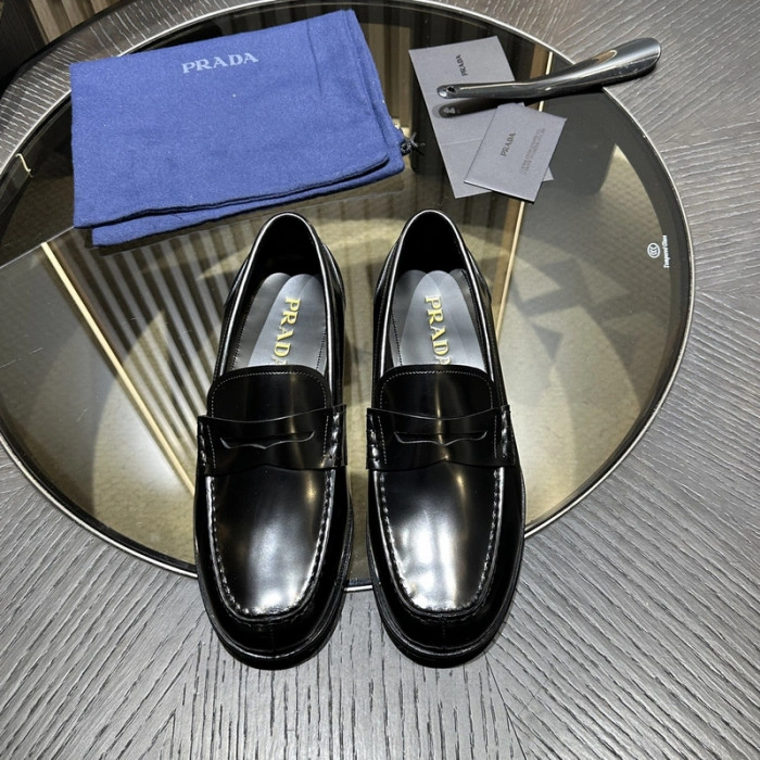 PR0DA LOAFERS