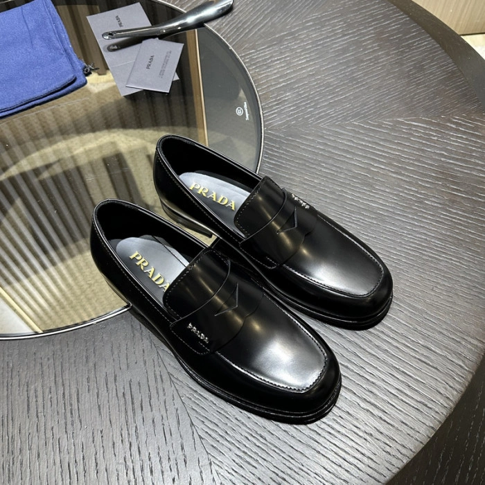 PR0DA LOAFERS