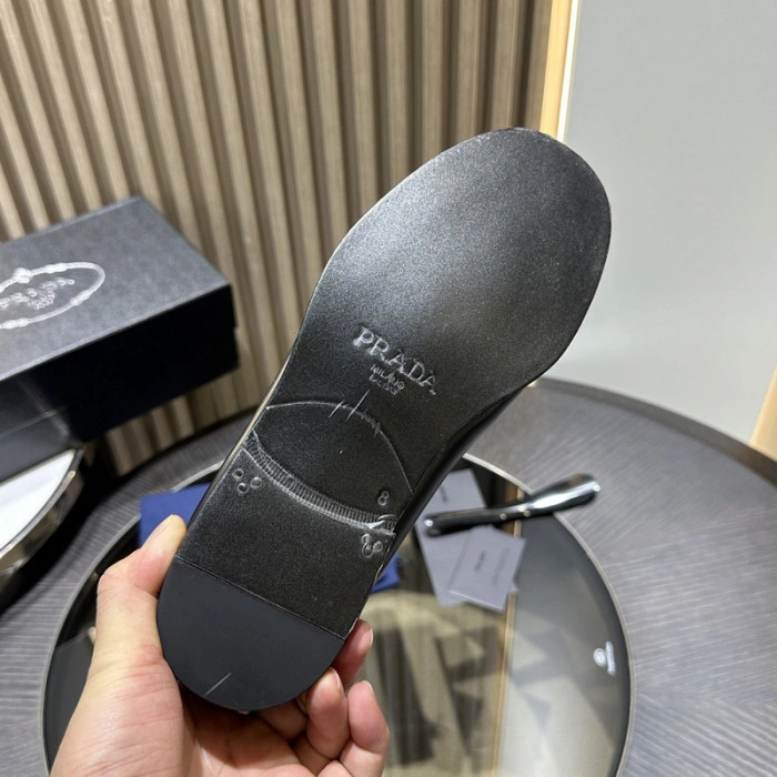 PR0DA LOAFERS