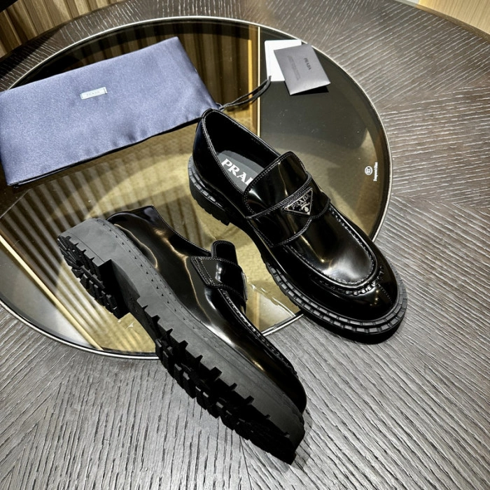 PR0DA LOAFERS