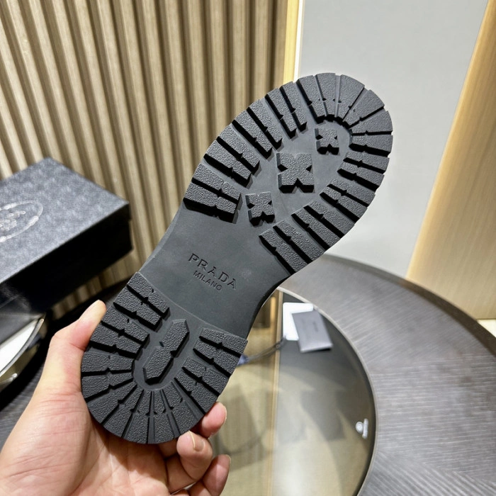 PR0DA LOAFERS