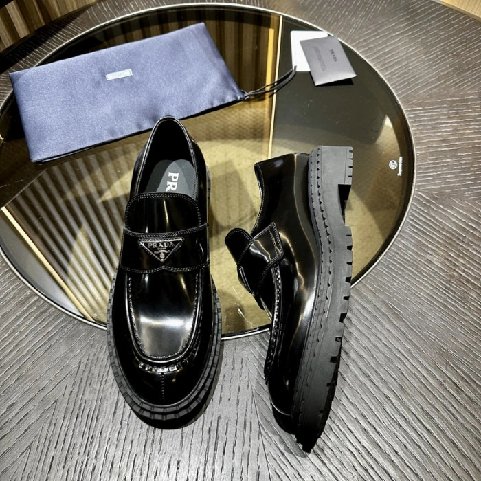 PR0DA LOAFERS