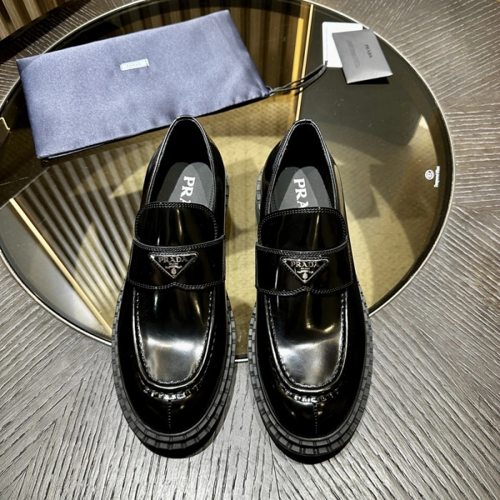 PR0DA LOAFERS