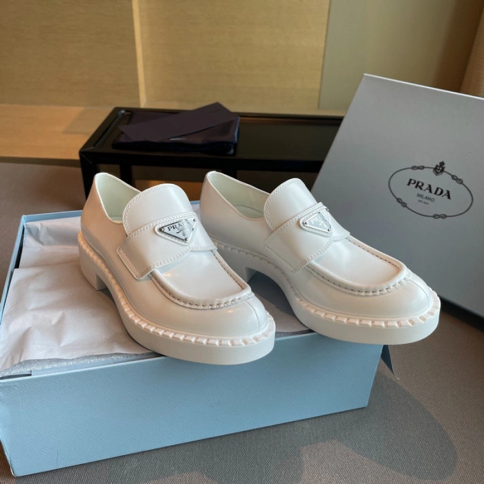 PR0DA LOAFERS