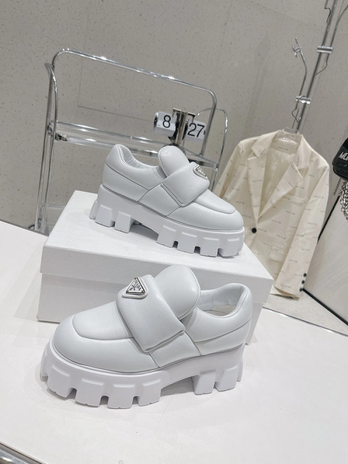 PR0DA LOAFERS