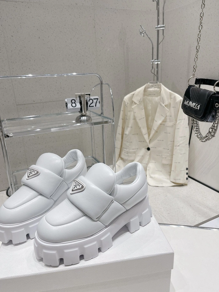 PR0DA LOAFERS