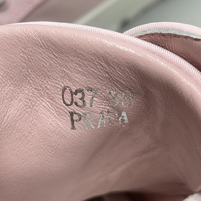 PRADA  LOW TOP SNEAKE