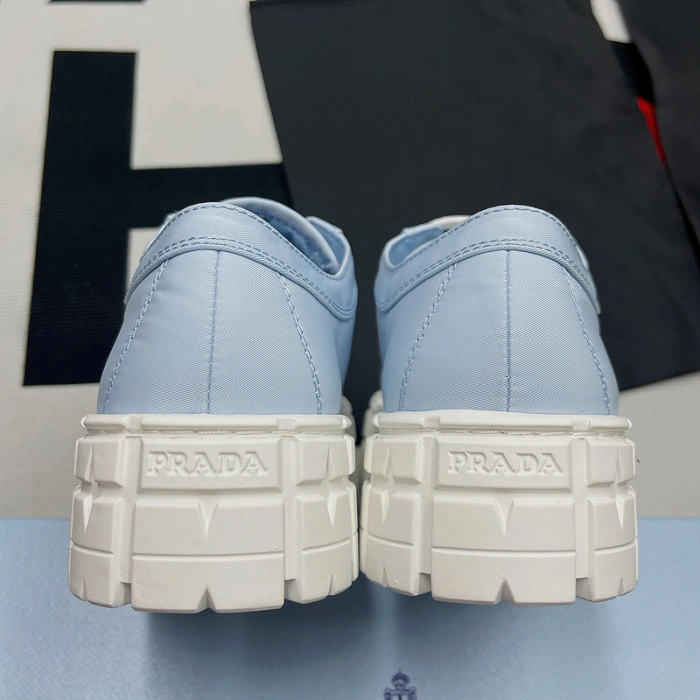 PRADA  LOW TOP SNEAKE