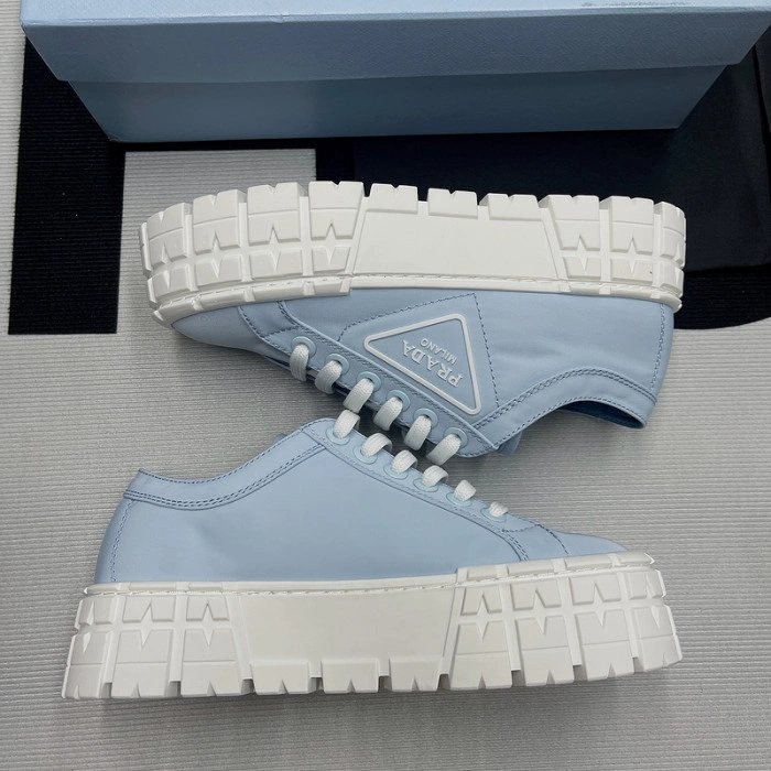 PRADA  LOW TOP SNEAKE