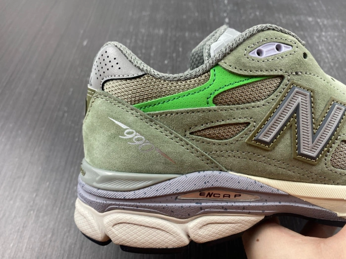 Patta Keep Your Family Close x New Balance 990 v3   M990PP3