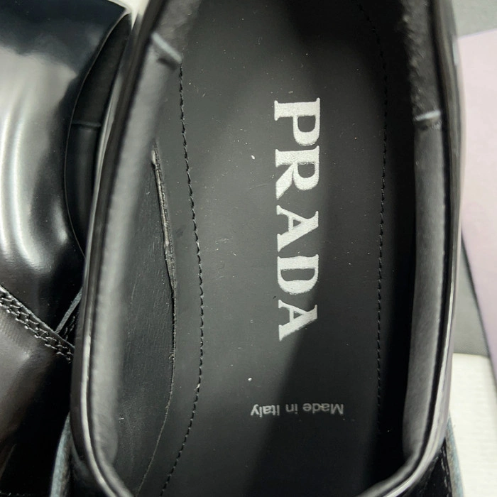 Pr0da  Loafers