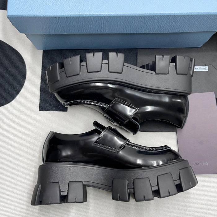 Pr0da  Loafers