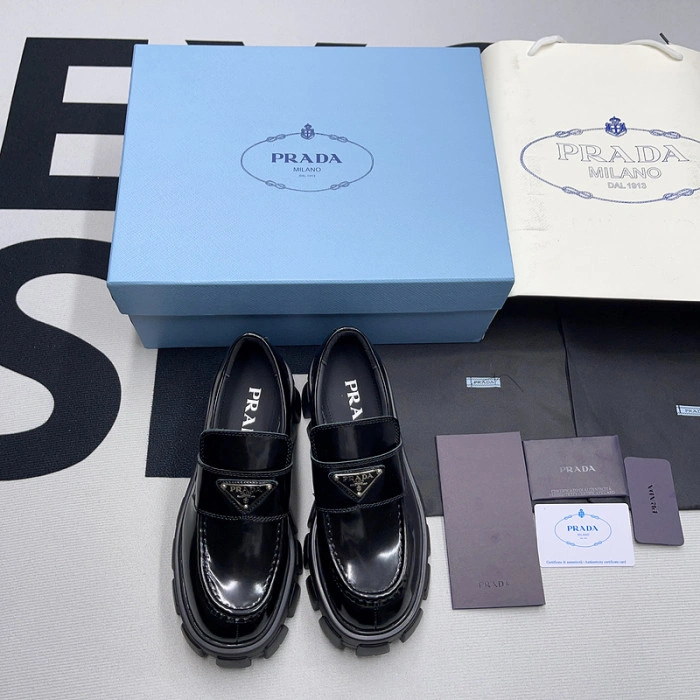 Pr0da  Loafers