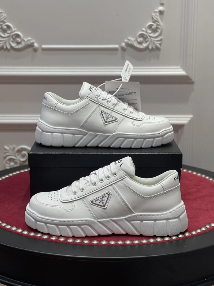 Prada-Monolith white