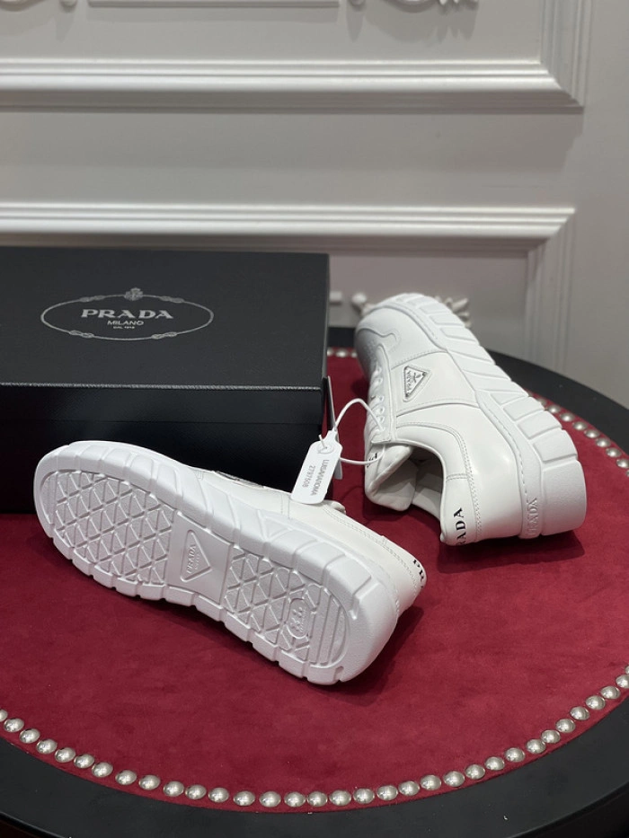 Prada-Monolith white