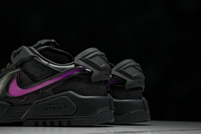 RTFKT x Nike Dunk Genesis 'Void'   HM4465-001