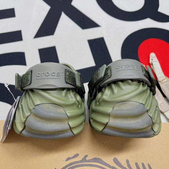 Salehe Bembury x Crocs Pollex Clog "Cucumber"
