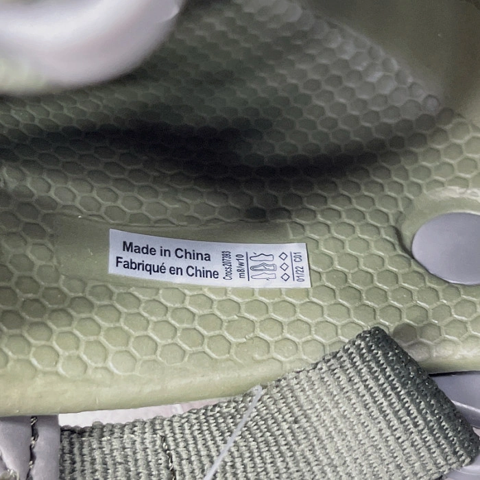 Salehe Bembury x Crocs Pollex Clog "Cucumber"