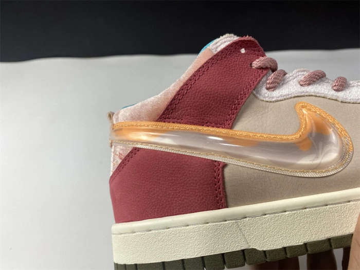 Social Status x Nk SB Dunk High Pro DJ1173-600