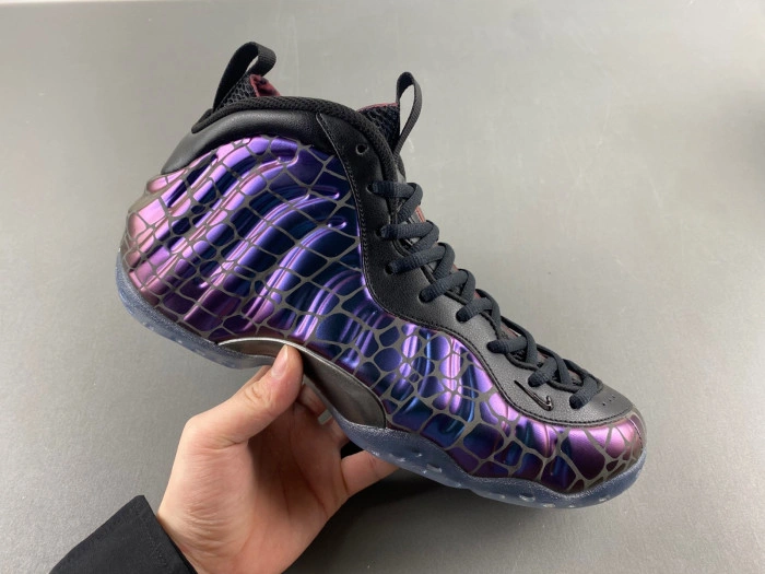 TEKKEN 8 x Nike Air Foamposite One “Kazuya Mishima”   FQ9050-400
