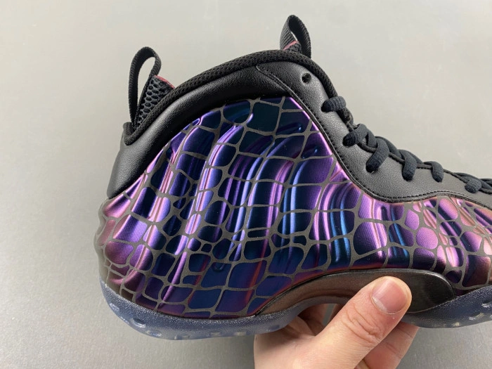 TEKKEN 8 x Nike Air Foamposite One “Kazuya Mishima”   FQ9050-400