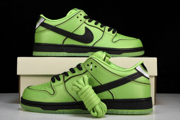 The Powerpuff Girls x Nk SB Dunk Low  FZ8319-300