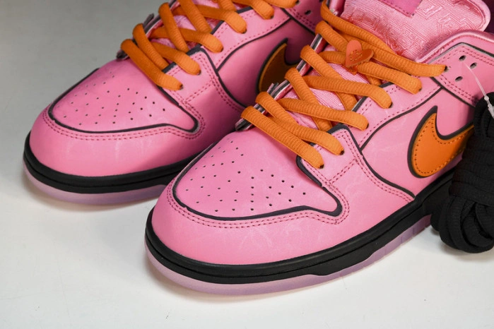 The Powerpuff Girls x Nk SB Dunk Low  FZ8319-600