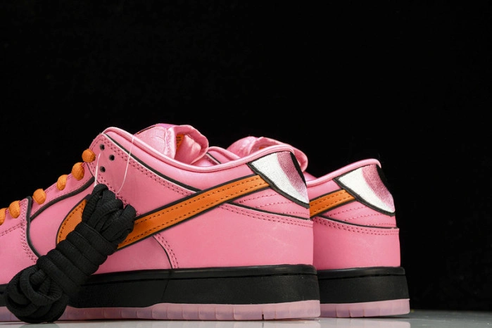 The Powerpuff Girls x Nk SB Dunk Low  FZ8319-600