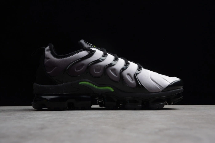 VAPORMAX PLUS BLACK VOLT-WHITE 924453-009