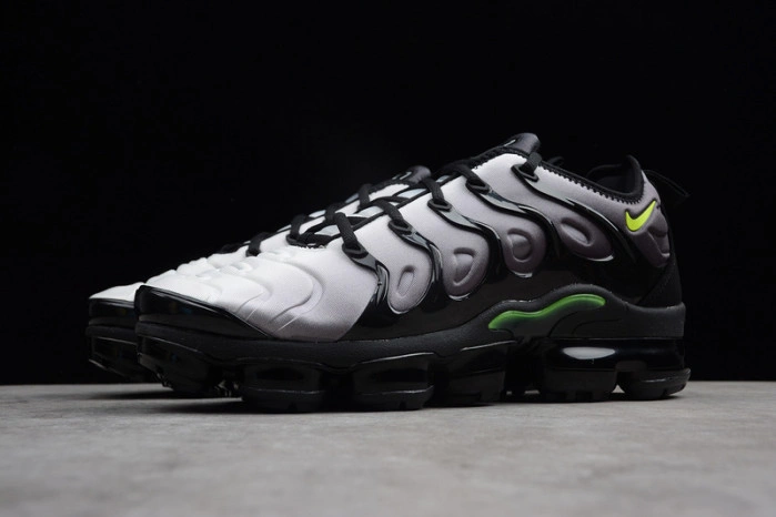 VAPORMAX PLUS BLACK VOLT-WHITE 924453-009