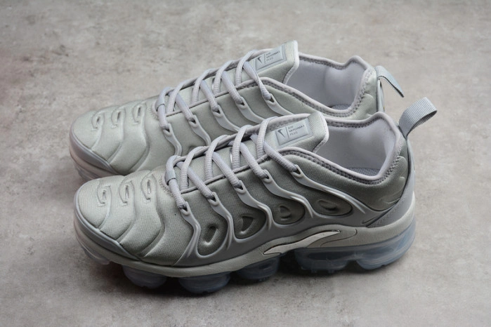 VAPORMAX PLUS WOLF GREY DARK SILVER OG00160