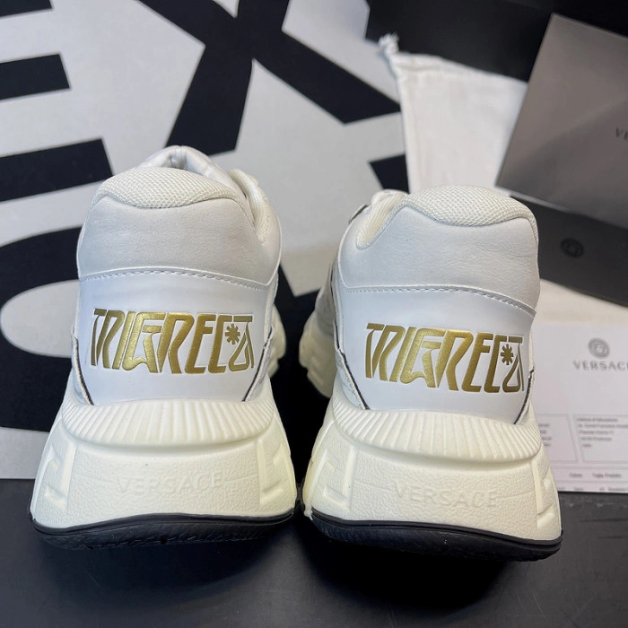 VERS SNEAKERS
