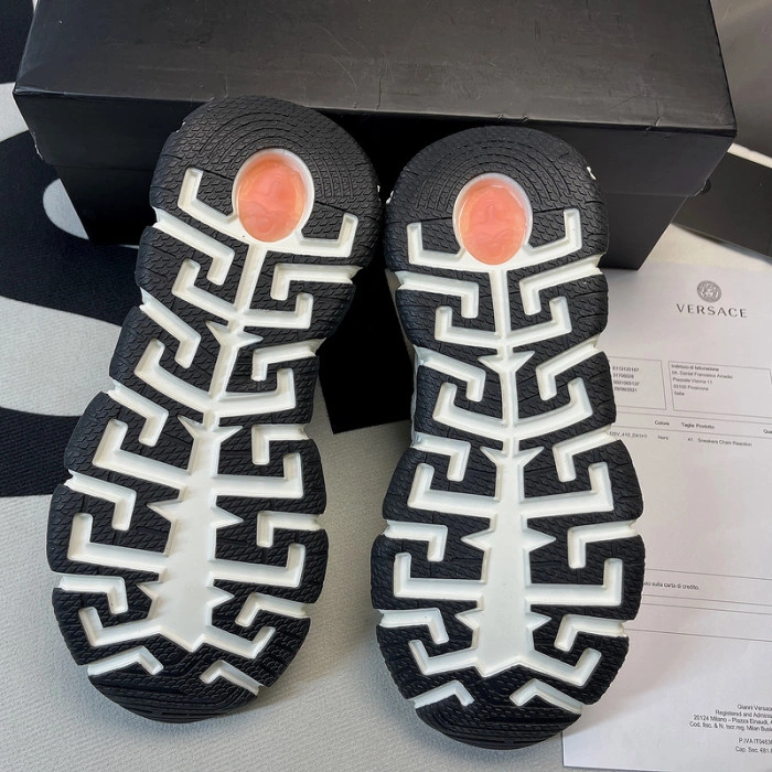 VERS SNEAKERS