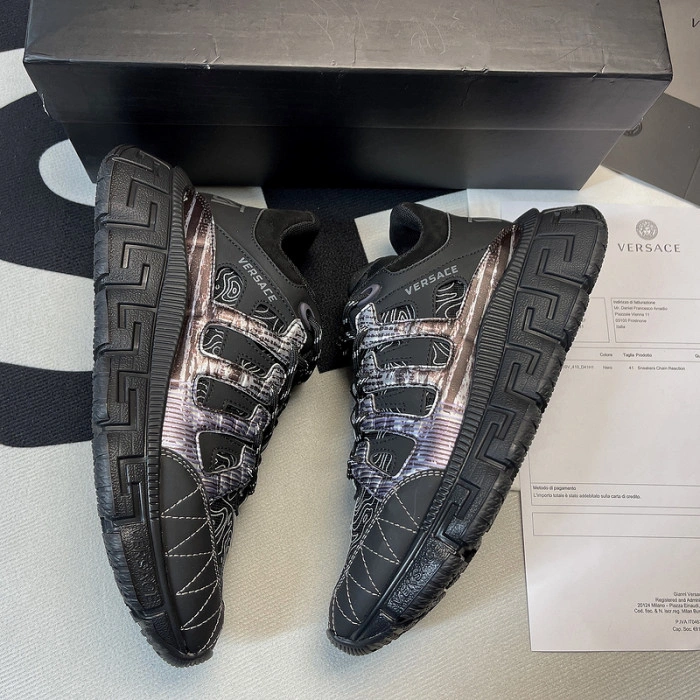VERS SNEAKERS