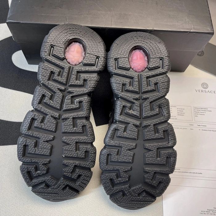 VERS SNEAKERS