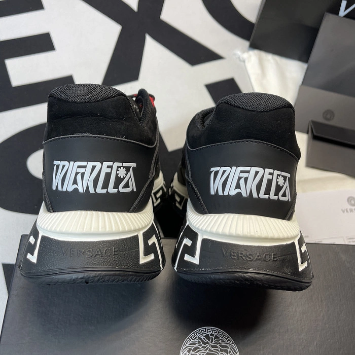 VERS SNEAKERS