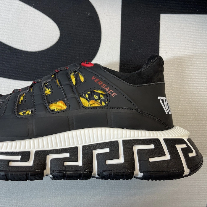VERS SNEAKERS