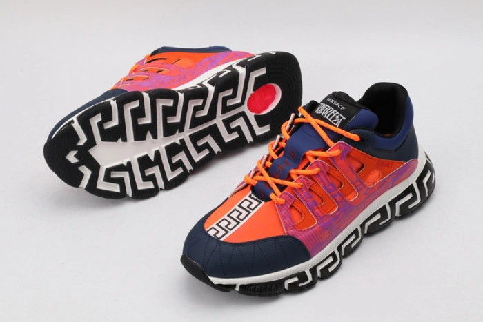 VERS SNEAKERS