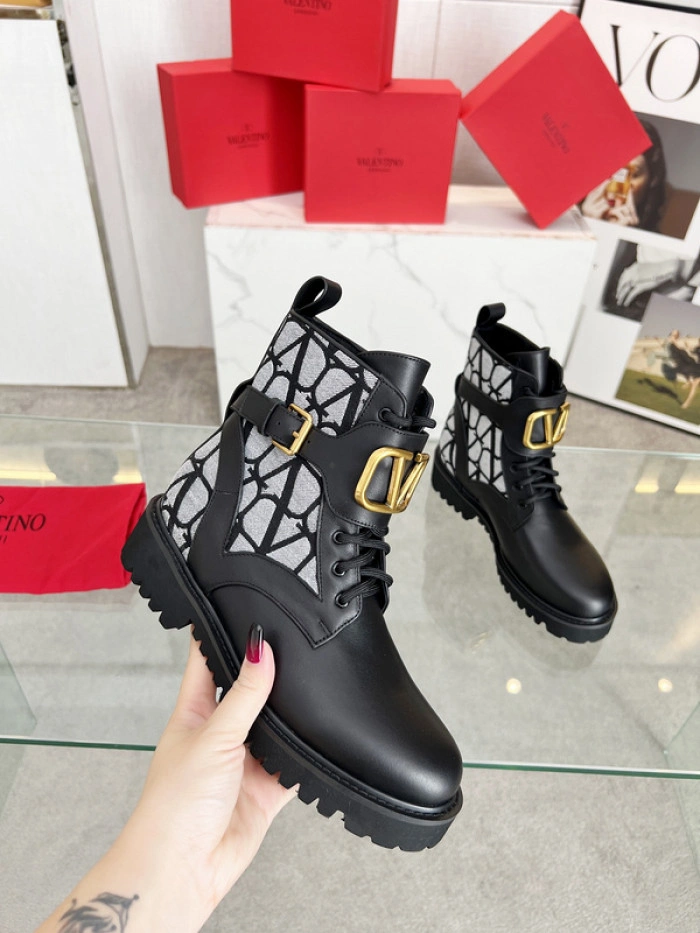 Va*lentino Boots