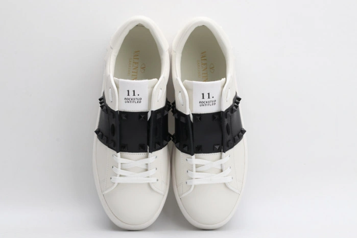 Va*lentino sneaker
