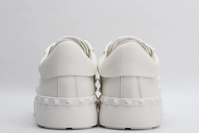 Va*lentino sneaker