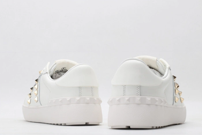 Va*lentino sneaker