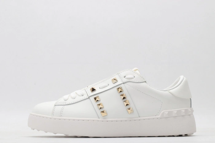 Va*lentino sneaker