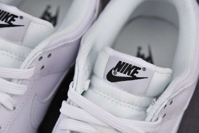 WMNS DUNK LOW 'TRIPLE WHITE' - NIKE - DD1503 109
