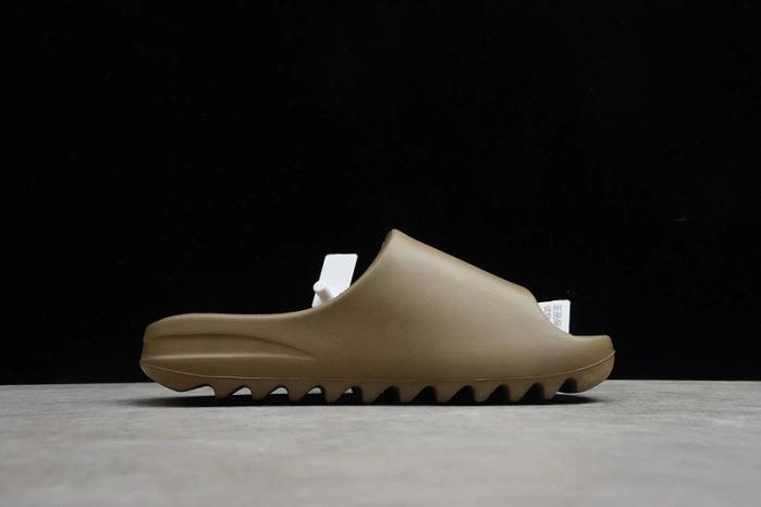 Yeezy Slide Earth Brown  FV8425